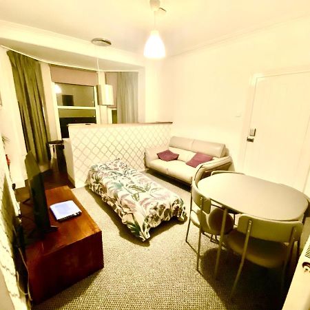 The Walnut Suite Lovely One Bedroom Flat In Stoke. Plymouth Zewnętrze zdjęcie