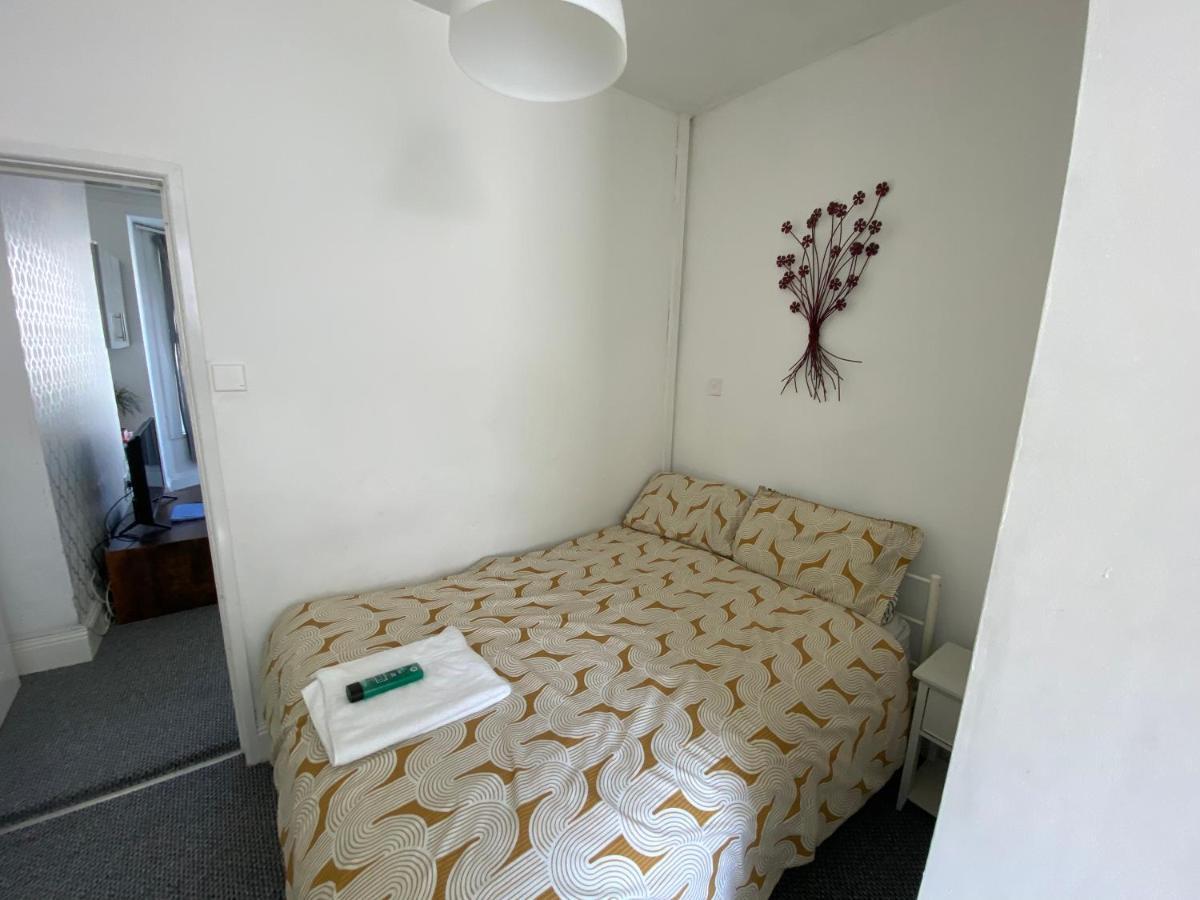 The Walnut Suite Lovely One Bedroom Flat In Stoke. Plymouth Zewnętrze zdjęcie