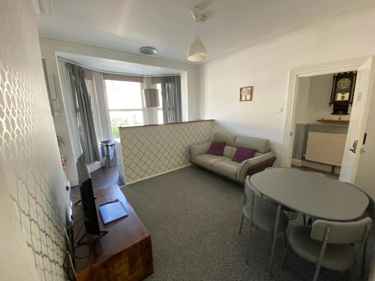 The Walnut Suite Lovely One Bedroom Flat In Stoke. Plymouth Zewnętrze zdjęcie