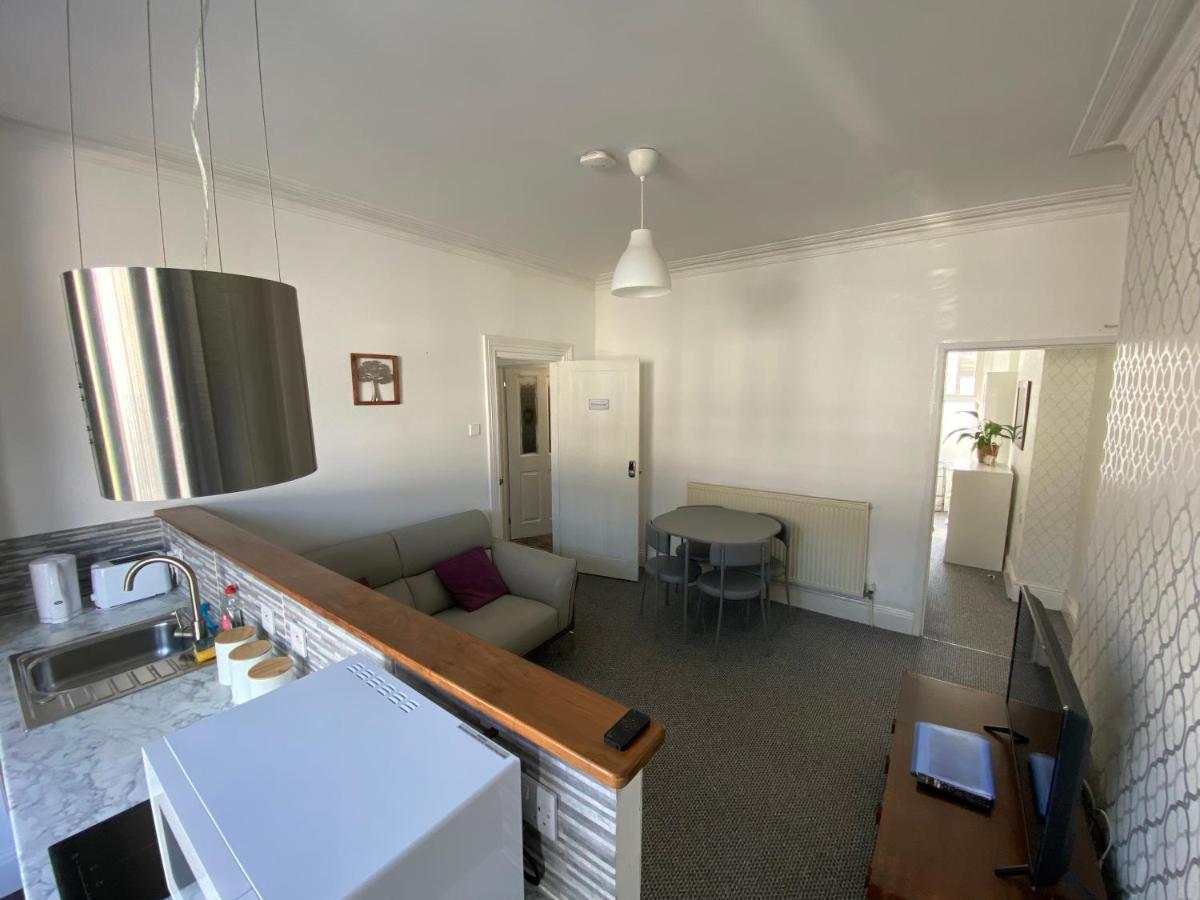 The Walnut Suite Lovely One Bedroom Flat In Stoke. Plymouth Zewnętrze zdjęcie